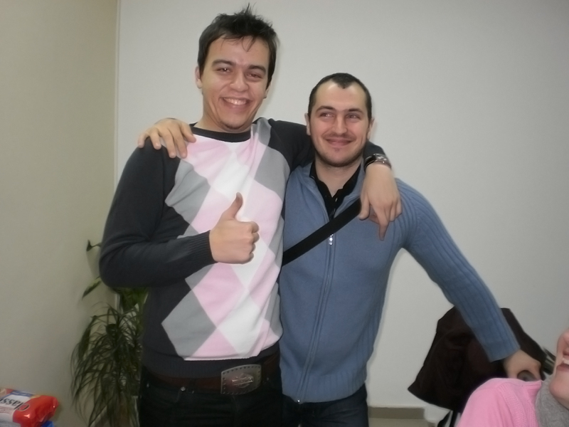 Веселин Тодоров и Владимир Недков Веселин Тодоров и Владимир Недков. Хора, които силно уважавам и се радвам, че са с мен. Ако сте попаднали изневиделица тук на тази снимка: Веселин Тодоров е най-добрия уеб програмист на света, а Владимир Недков е най-добрия хранителен консултант на света